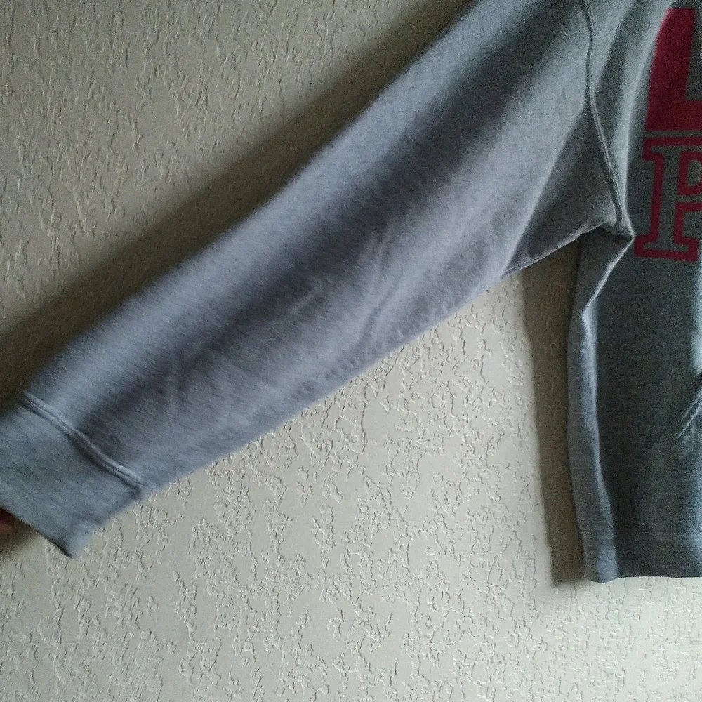 ❄️ Gildan Heavy Blend Hoodie - Picture 7 of 8
